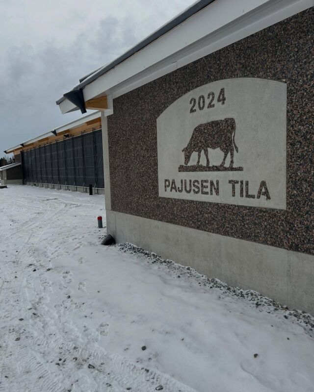 Mikkeliin tuli parin robon navetta. Valmistui juuri ennen joululomia.
Kiva työmaa yhteishengessä tehdähuippuporukalla👌 Paljon onnea uuteen pihattoon talon väelle💪 #uusipihatto #navetanrakentajat #navettarakentaminen #maatalous